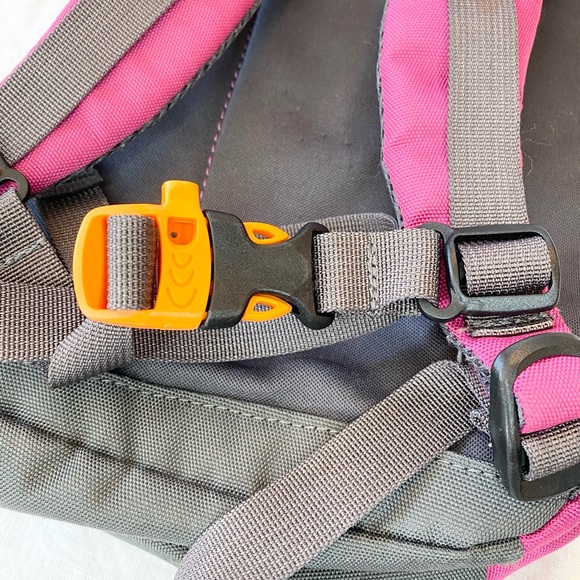 ✨Host Pick✨ REI Children’s Backpack - Picture 8 of 11